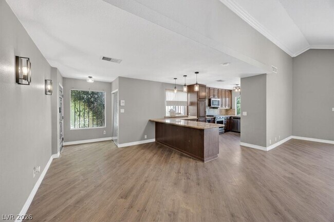 Building Photo - 3137 Bel Air Dr