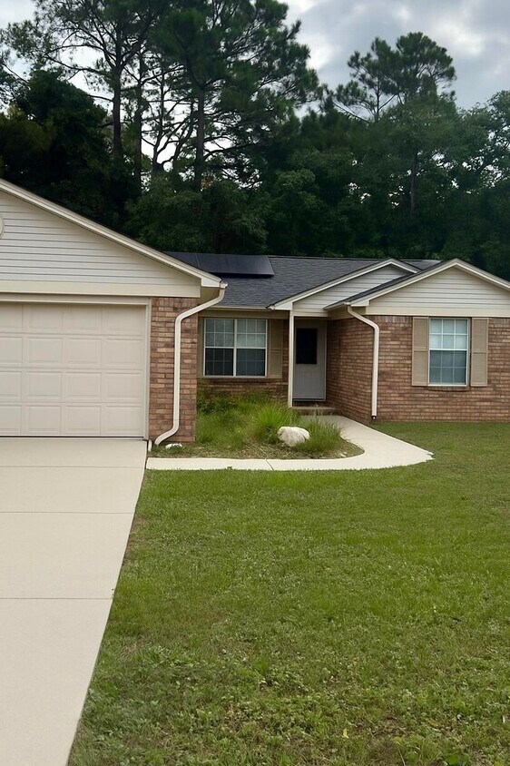 Primary Photo - 2254 Calle De Cantabria