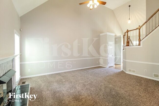 Foto del edificio - 1604 Beaver Creek Ln