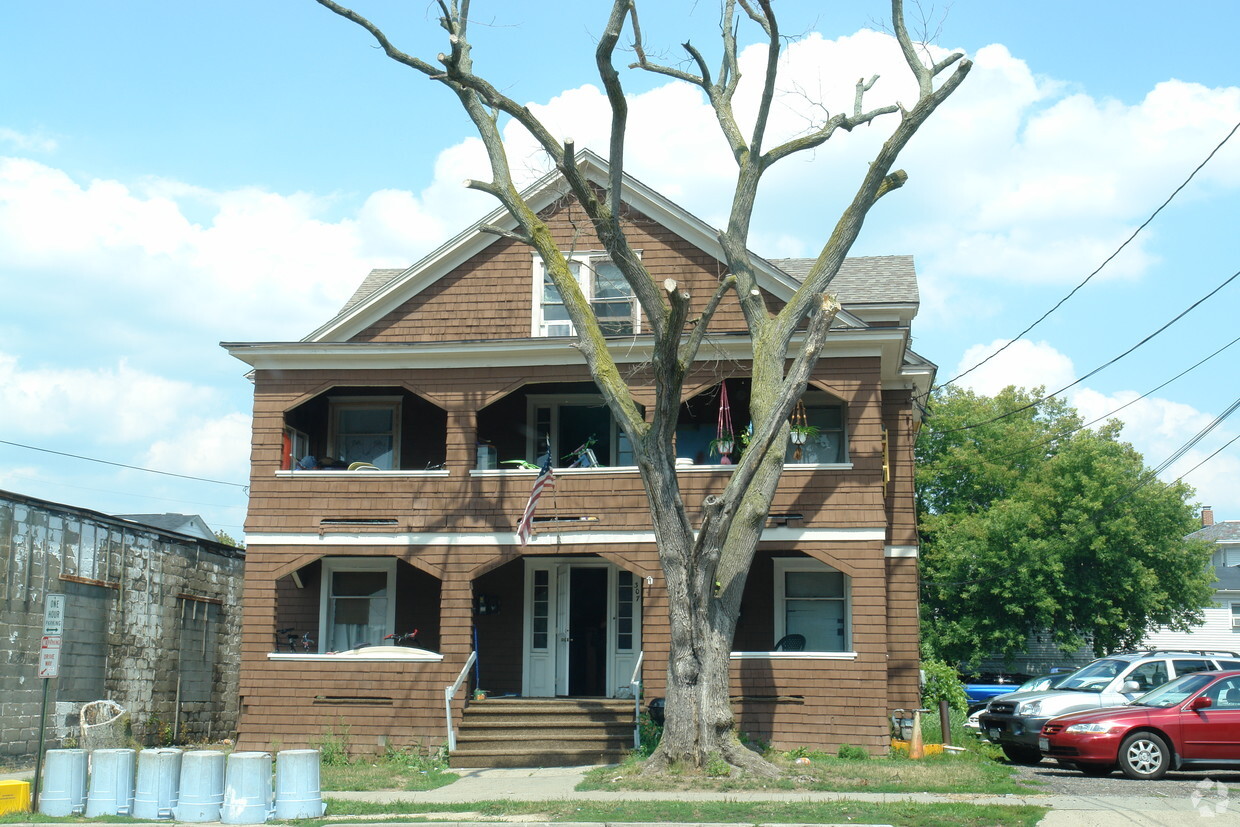 Foto del edificio - 307 Garfield Ave