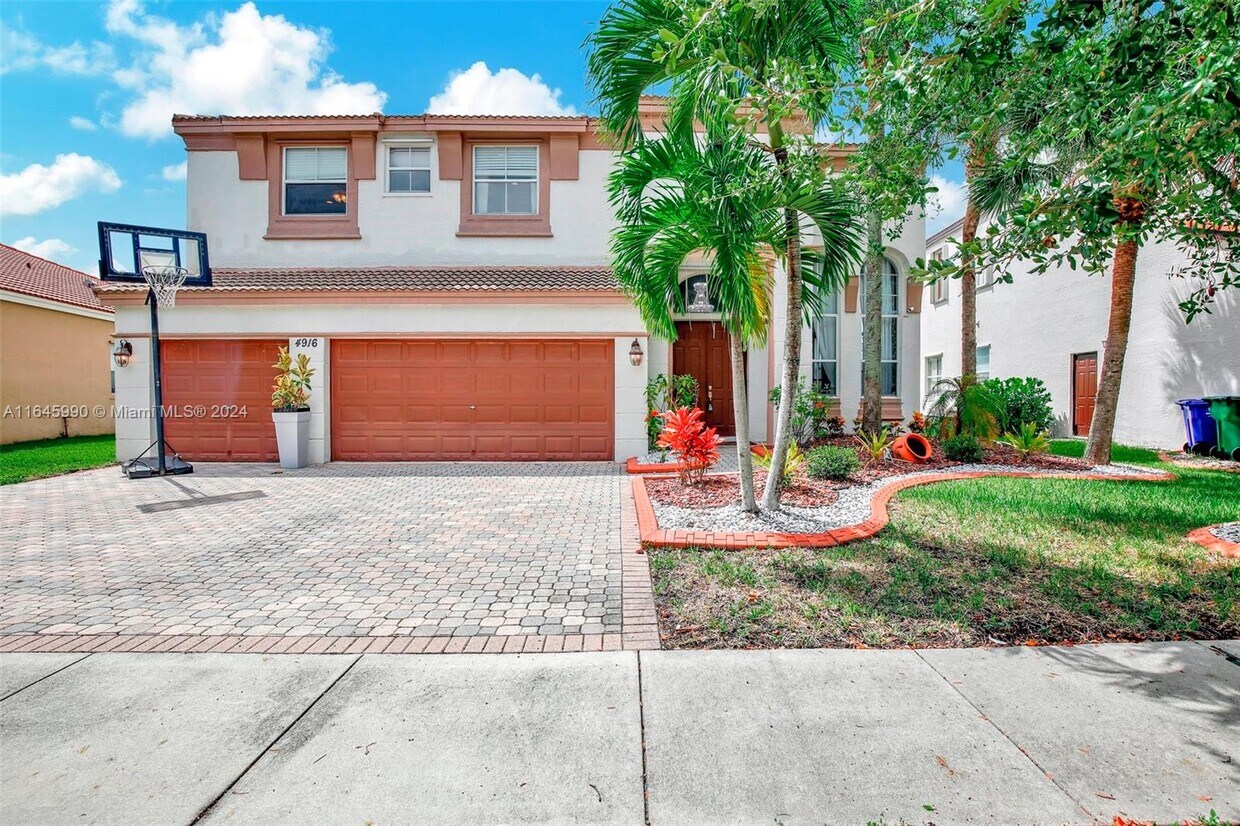 Foto principal - 4916 SW 162nd Ave