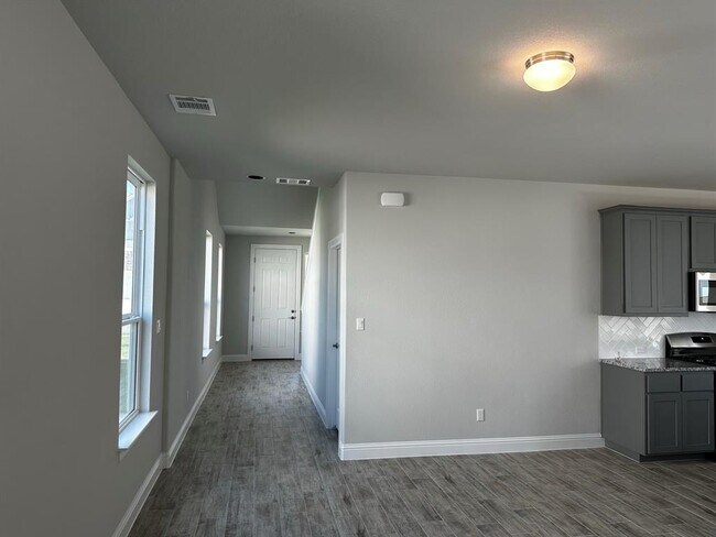 Foto del edificio - 109 Riverhill Dr