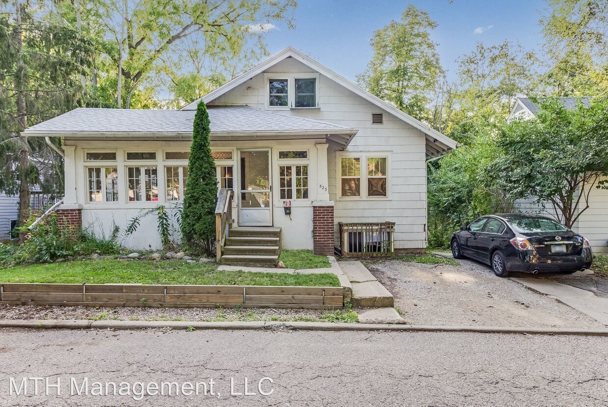 Primary Photo - 5 br, 2 bath Apartment - 523 Dorothy Street