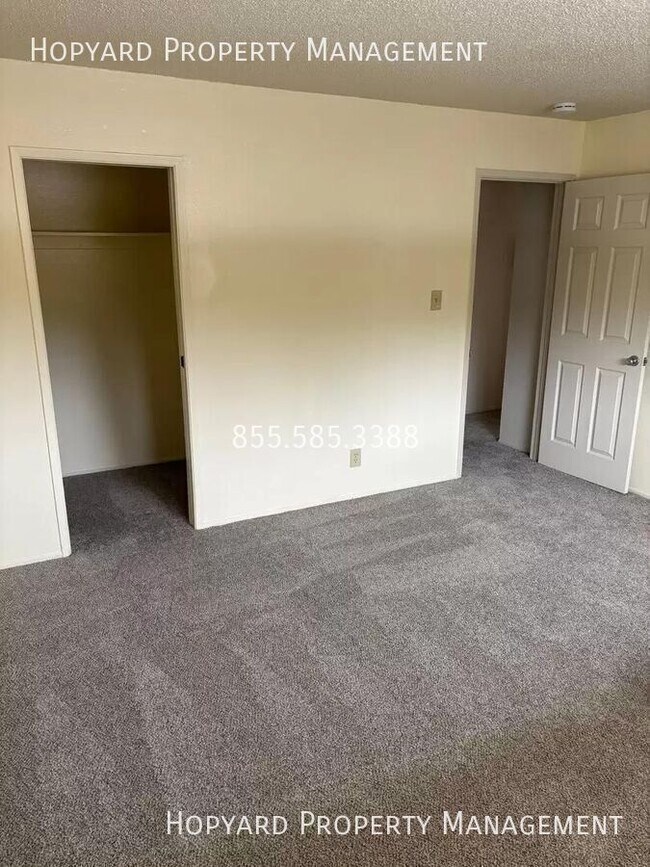 Foto del edificio - 1711 Tanager Ave