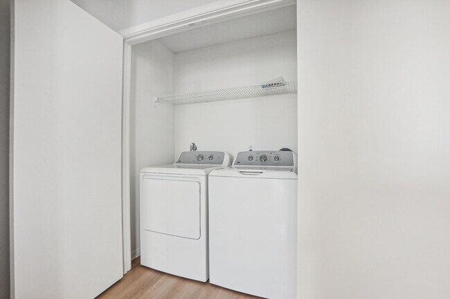 Building Photo - Cambridge Park Apartments