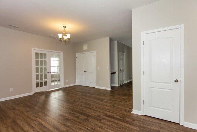 Building Photo - 1616 Barroso Ln
