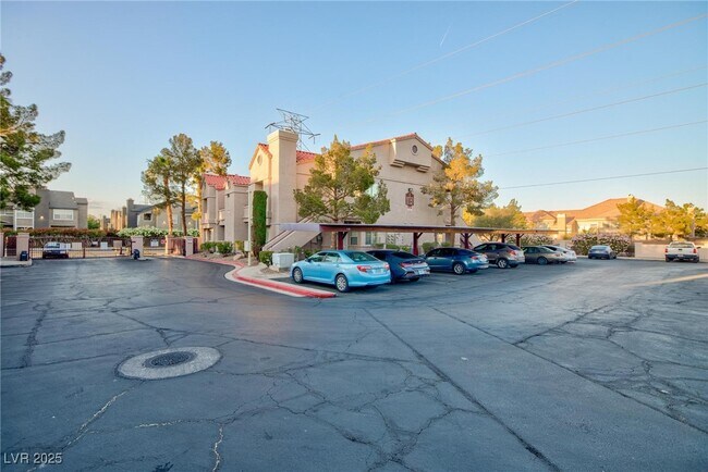 Foto del edificio - 5225 W Reno Ave