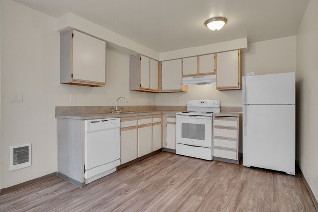 Building Photo - Fox Hollow Apartment Homes