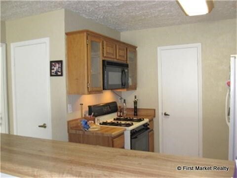 Foto del edificio - 3702 Echo Grove Ln