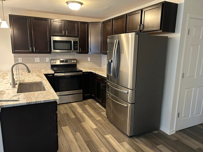 Foto del edificio - 5017 Freehold Rock Dr