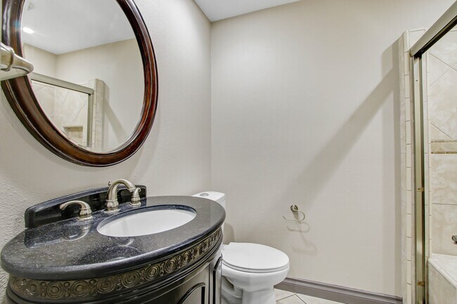 Foto del edificio - ***Exclusive and Renovated Duarte Townhous...