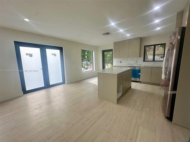 Foto del edificio - 1610 NE 17th Ave