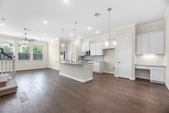 Building Photo - 11908 Briarwood Hill Way
