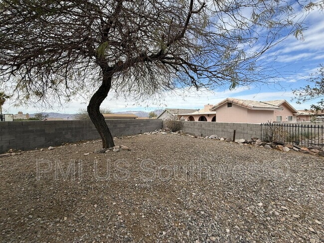 Building Photo - 3443 Sunbonnet Dr
