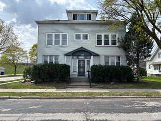 Building Photo - 6403 W Fairview Ave