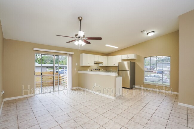 Foto del edificio - 512 Fox Run Trail