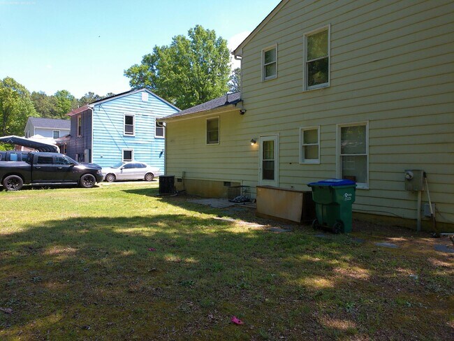 Foto del edificio - 4120 Grantlake Rd
