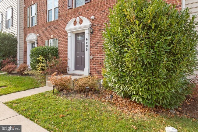 Building Photo - 6405 Walcott Ln