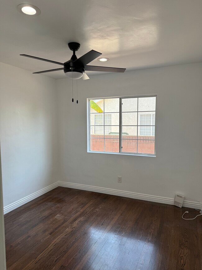 Foto del edificio - 8208 Stewart and Gray Rd