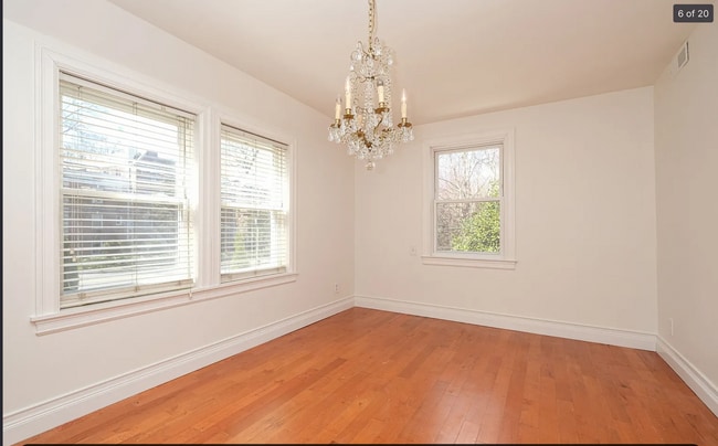 Foto del edificio - 821 Palmer Rd