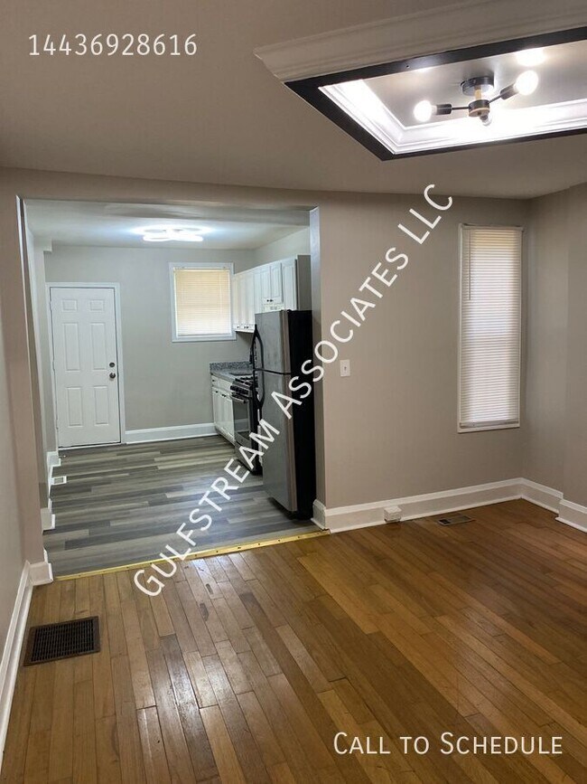 Foto del edificio - 2434 E Preston St
