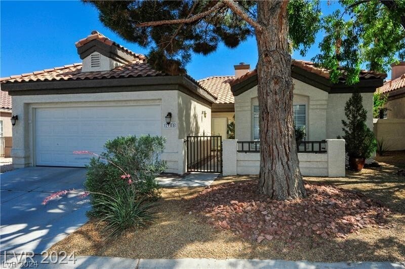 Foto principal - 7785 Arnold Palmer Way
