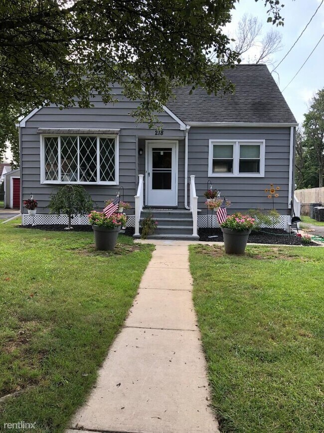 Foto del edificio - 3 br, 1 bath House - 218 Union St