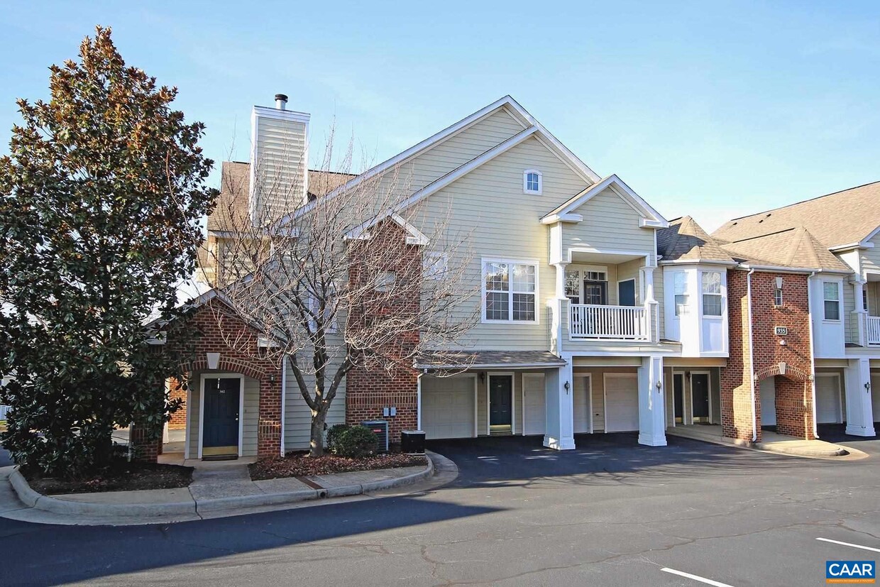 Foto principal - 935 Dorchester Pl