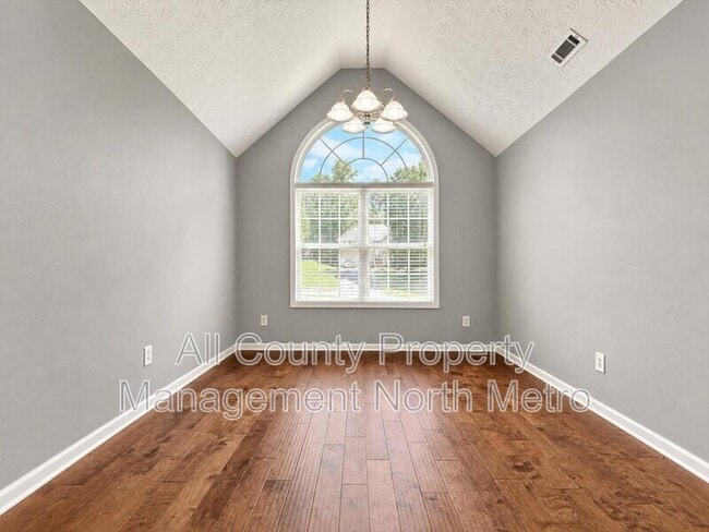 Photo - 4710 Middleboro Lane House