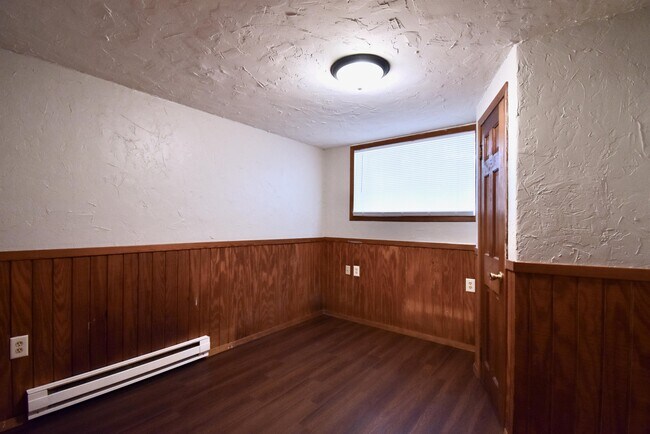 Foto del edificio - 63 6th Ave N