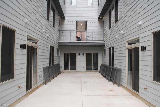 Building Photo - 1206 N 7th St