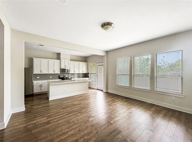 Building Photo - 13001 Hymeadow Dr