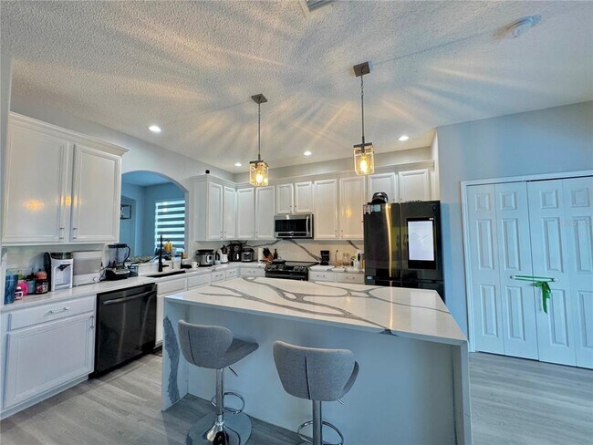 Building Photo - 5355 Tortuga Dr