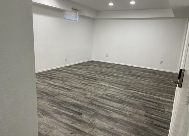 Photo - 10421 Pennsylvania St House