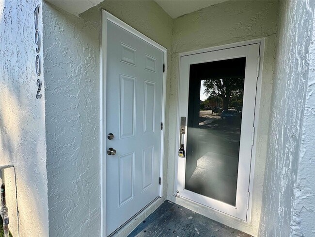 Foto del edificio - 7902 SW 8th St