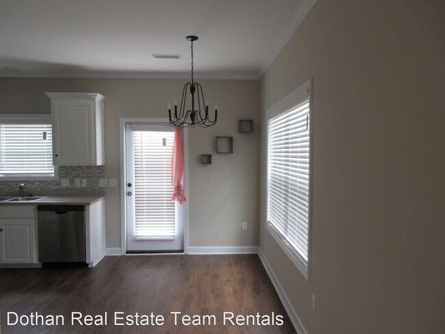Building Photo - 3 br, 2 bath House - 220 Blazer Dr.