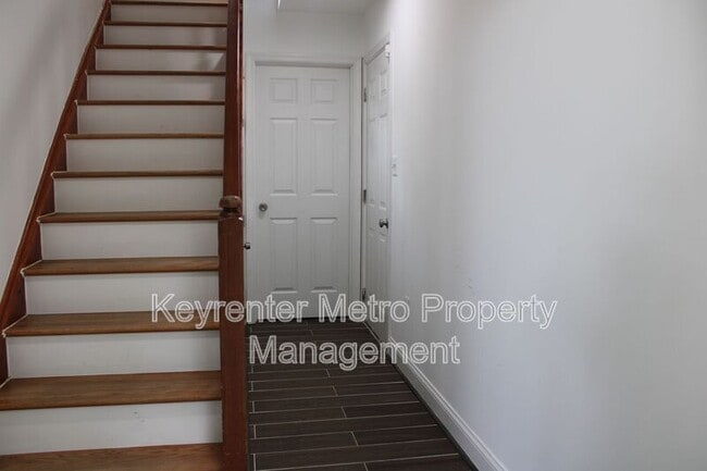 Building Photo - 13800 Fareham Ln