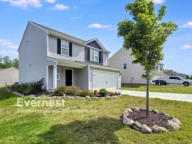 Foto del edificio - 4039 Meredith Woods Ln