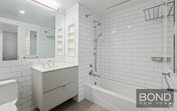 Building Photo - 400 W 113th St
