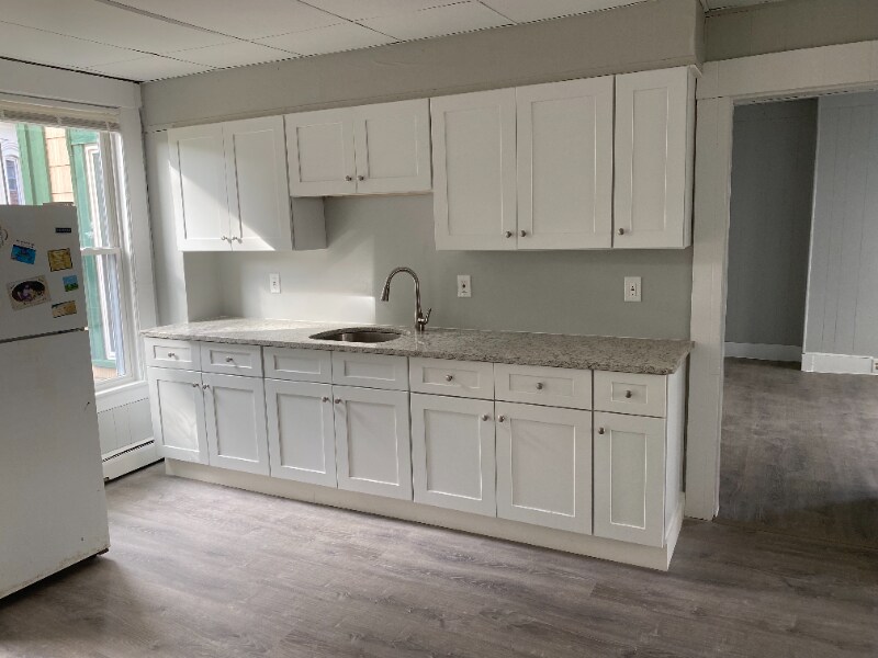 209 Stackpole St Unit 1, Lowell, MA 01852 Room for Rent in Lowell, MA