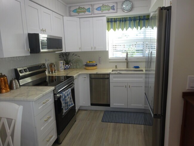 Foto del edificio - 2763 Dudley Dr W