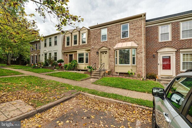 Foto del edificio - 5708 Heritage Crossing Ct