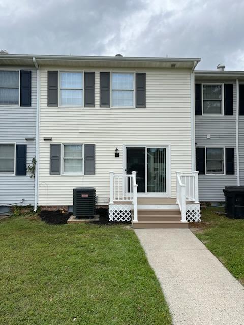 Building Photo - 909 Tamarac Dr