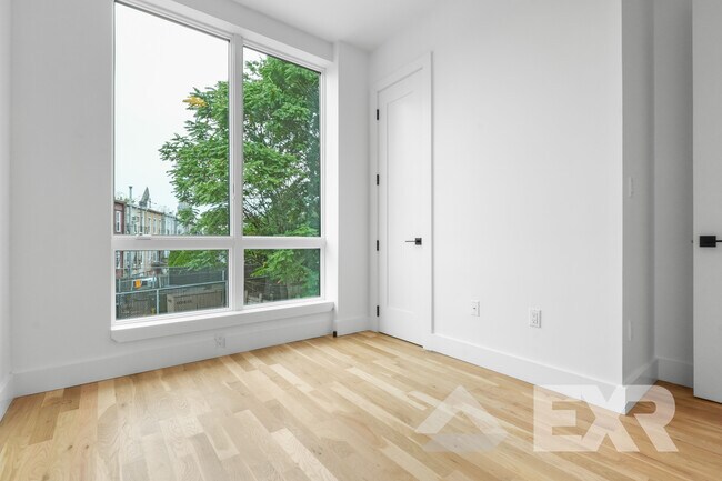 Foto del edificio - 511 Meeker Ave