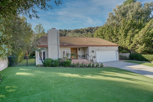 Foto del edificio - 19946 Turnberry Dr