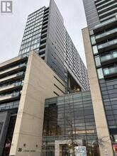 Building Photo - 36 Lisgar St