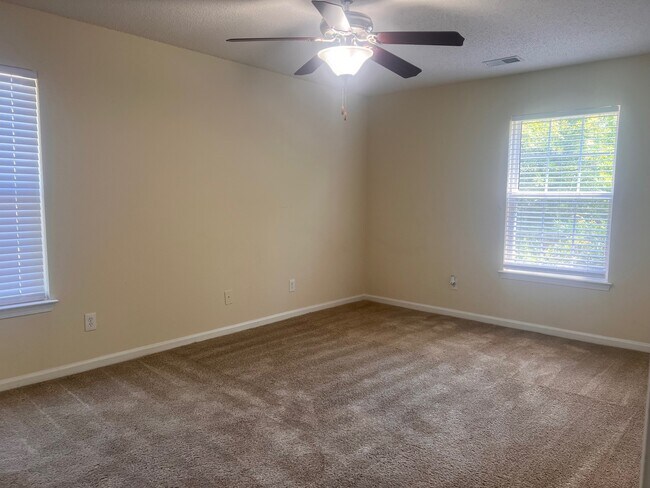 Foto del edificio - 153-G Millstone Rd