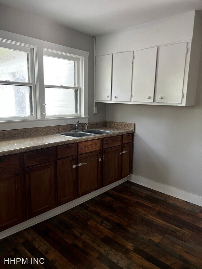 Building Photo - 3 br, 1 bath House - 1031 Military Road