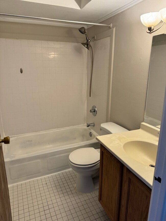 Foto del edificio - 1BR/1BA condo for rent in Palatine's sough...