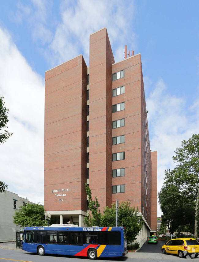 Building Photo - South Mall Towers